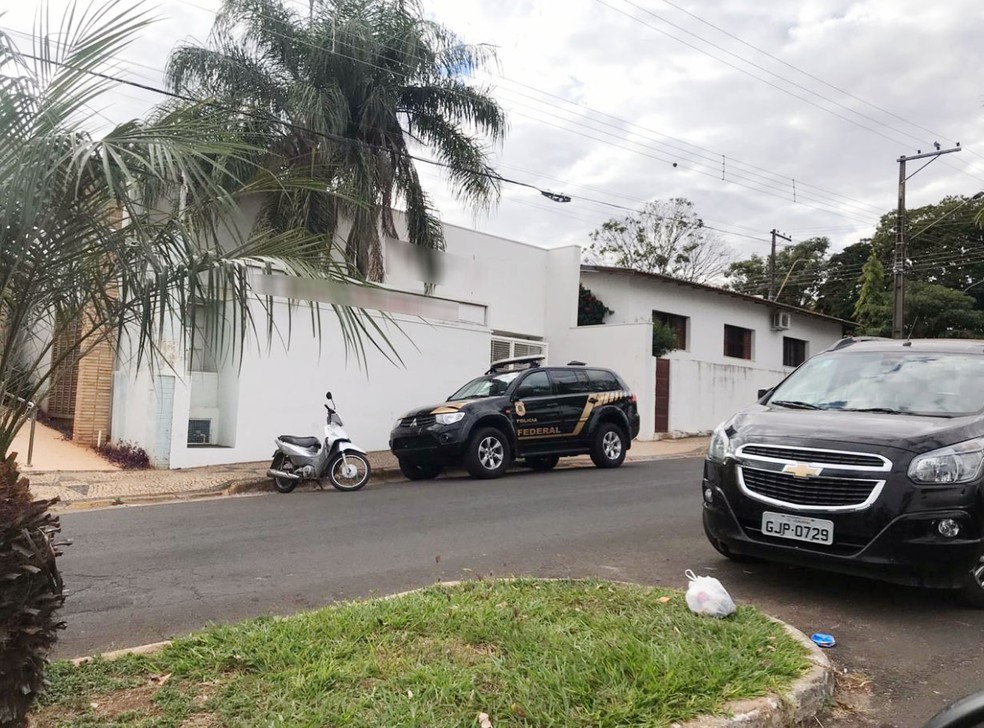 Foram expedidos seis mandados judiciais de busca e apreens&atilde;o para cumprimento nas cidades de Adamantina, Dracena e Tupi Paulista &mdash; Foto: Cedida/Portal Siga Mais