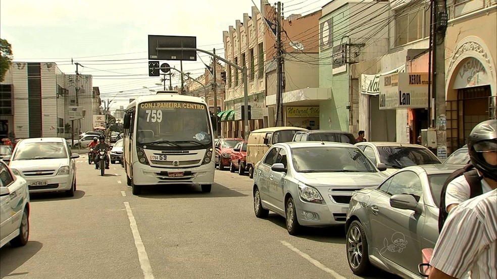 Currículos devem ser enviados até o fim do mês de agosto. (Foto: TV Verdes Mares/Reprodução)