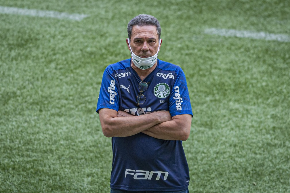 Vanderlei Luxemburgo tem respaldo da diretoria do Palmeiras — Foto: Anderson Lira/Estadão Conteúdo