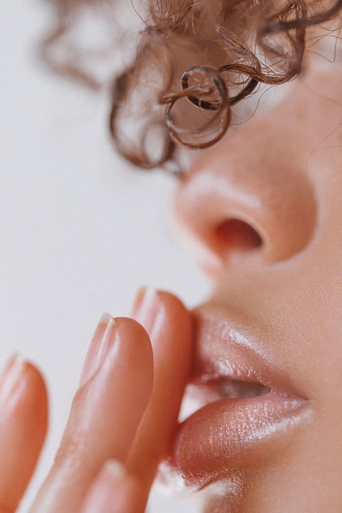 Gloss com efeito preenchedor para lábios volumosos (Foto: Reprodução/marca Jane Iredale)
