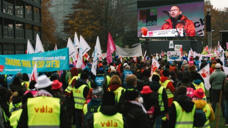 Os sindicatos têm mais poder na Europa do que nos Estados Unidos (Foto: Getty Images via BBC News)