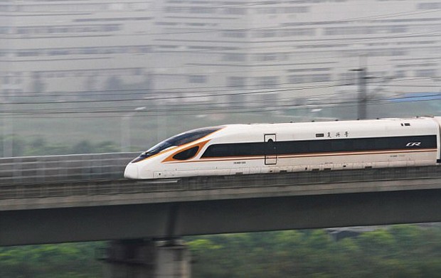 China relança o trem bala mais rápido do mundo, que chega a 400 km/h (Foto: © AFP/Getty Images)
