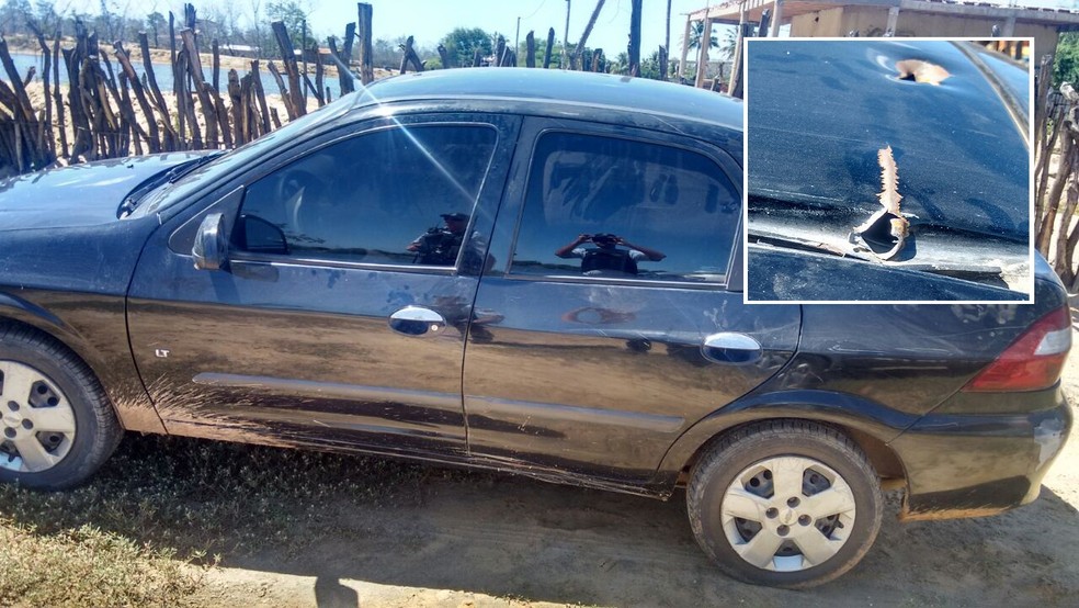 Veículo usado pelo bando na fuga ficou marcas de bala após tiroteio com policiais (Foto: Arquivo policial)