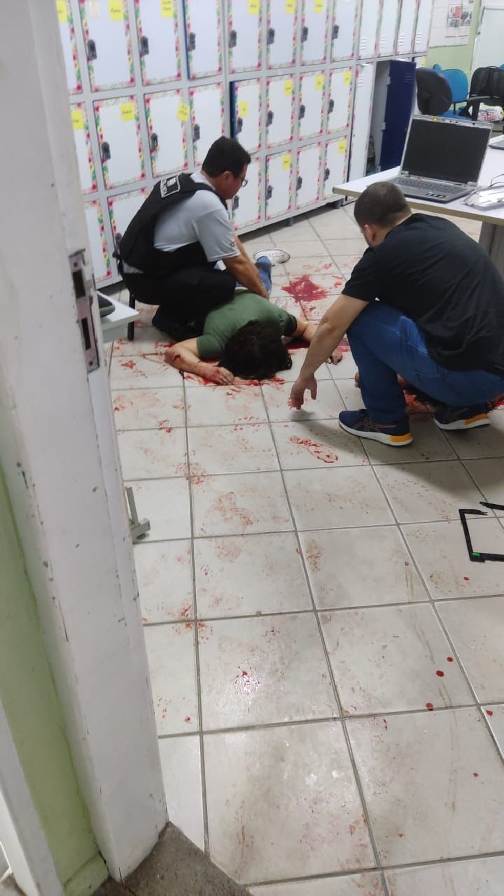 IMAGENS FORTES! Assassino que invadiu escolas e deixou três mortos e onze  feridos em Aracruz é preso. VEJA FOTOS E VÍDEOS - Justiça - Notícias : Ouro  Preto Online