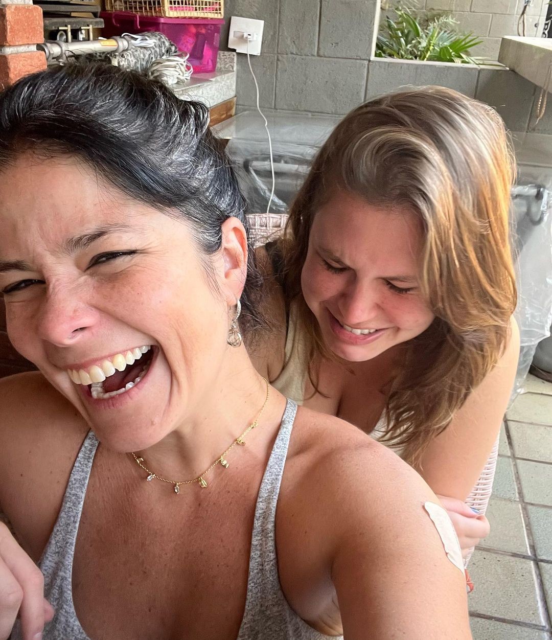 Samara Felippo e Carolinie Figueiredo (Foto: Reprodução Instagram)