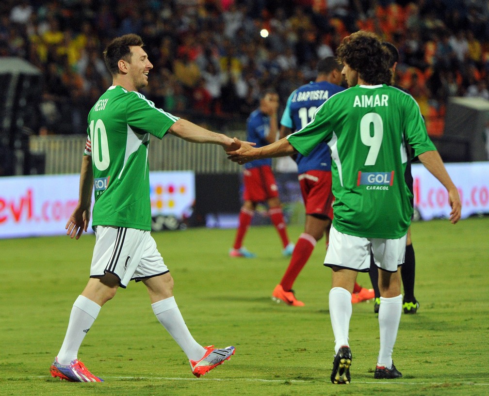 Messi e Aimar, em 2003 — Foto: Getty Images