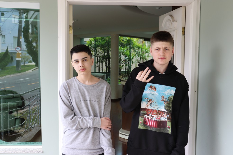 Da esquerda para a direita: K1ng e Xown — Foto: 4ndreata 