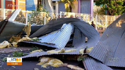 Temporal arranca telhados e deixa estragos na região sul de Palmas