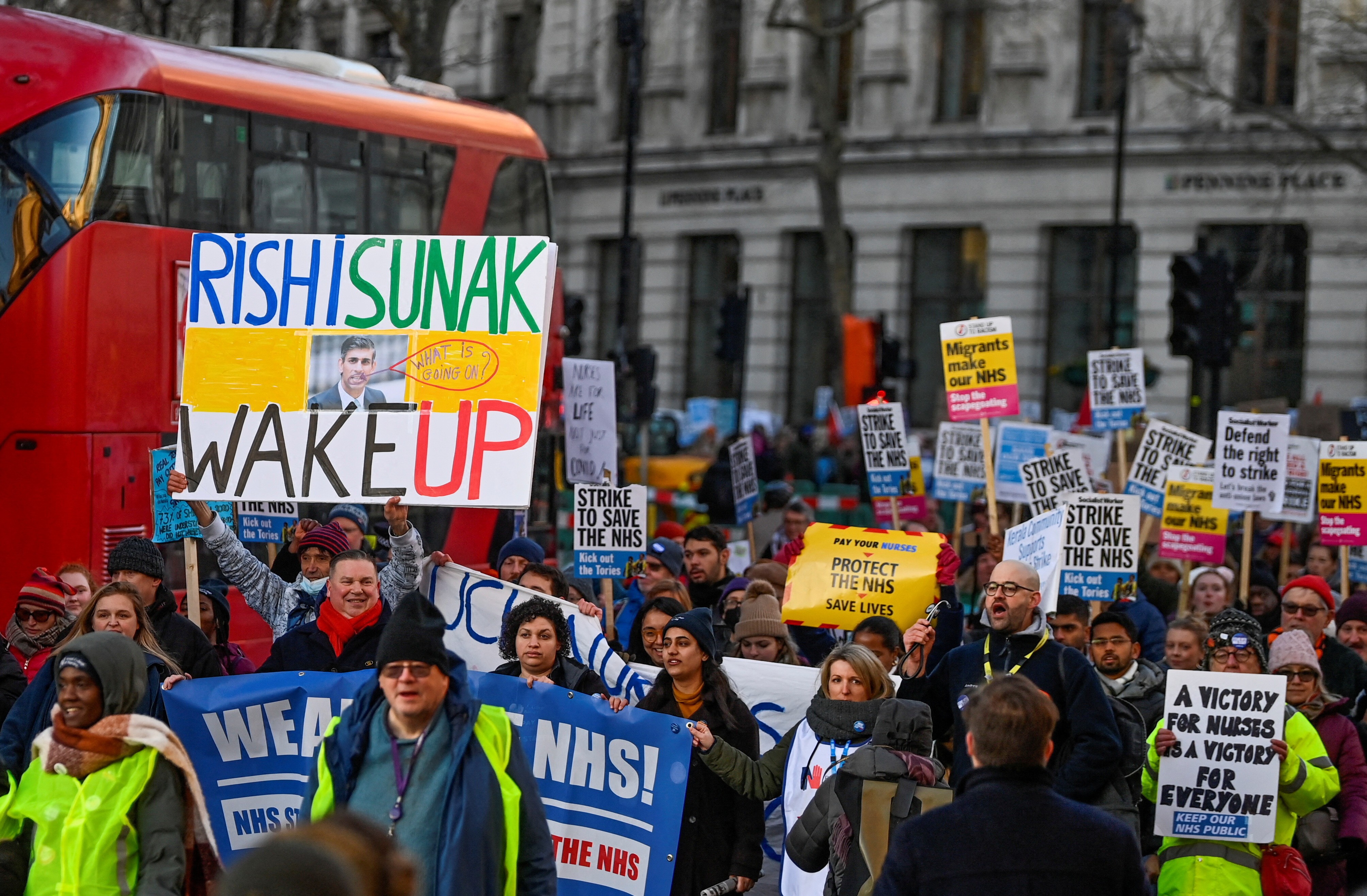 Reino Unido enfrenta maior greve de saúde da sua história em meio a disputas salariais