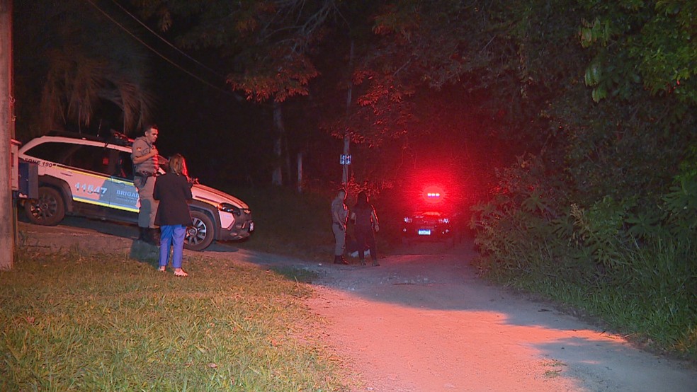 Pol&iacute;cia investiga a morte do adolescente em Gravata&iacute; &mdash; Foto: RBS TV/Reprodu&ccedil;&atilde;o