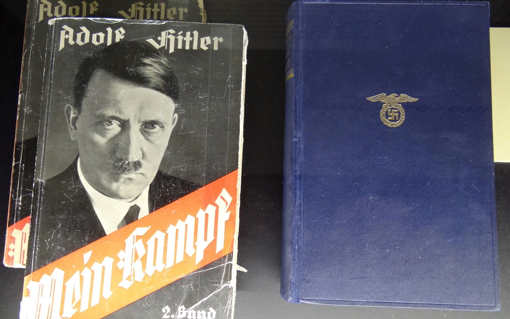 Apesar de promover imagem frugal junto à sociedade alemã, Hitler amealhou fortuna com direitos autorais de seu livro Minha Luta — Foto: Adam Jones/Creative Commons