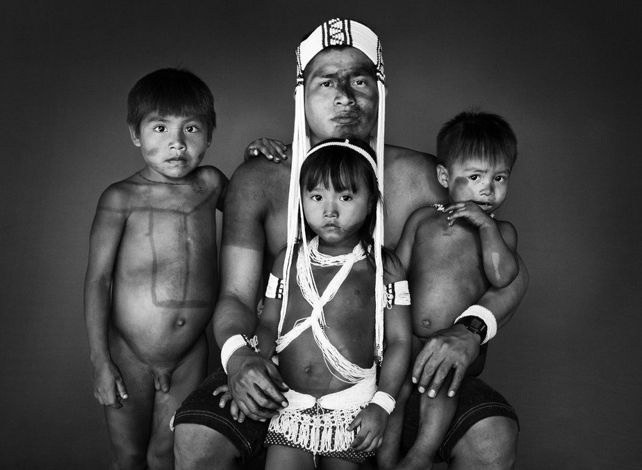 Indígenas Marubo: exposição 'Amazônia', de Sebastião Salgado