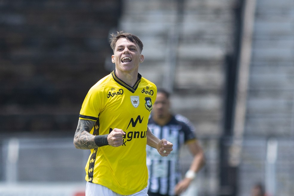 Corinthians oferece contrato de três anos a Chrystian, destaque do São Bernardo