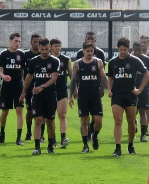 Treino Corinthians Pato (Foto: Diego Ribeiro)