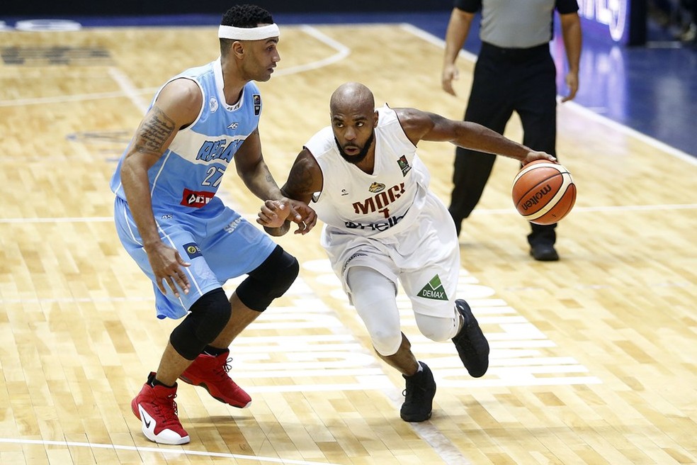 Mogi levou a melhor sobre o Regatas por 78 a 74 neste sÃ¡bado (Foto: FIBA Americas)