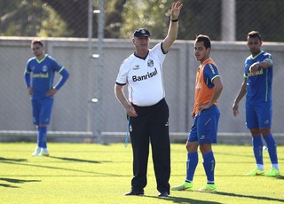 Grêmio descarta missão impossível, mas se contenta com empate em BH