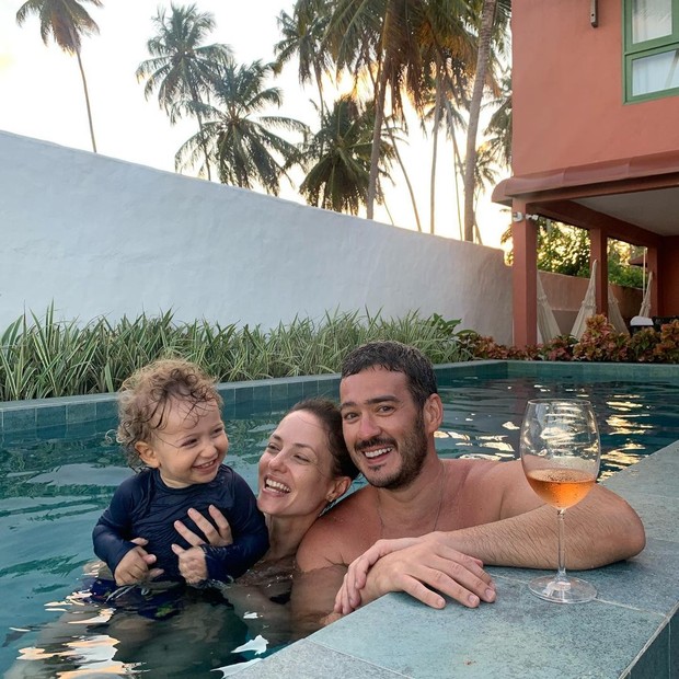 Marcos Veras e Rosanne Mulholland com o filho, Davi, de 1 ano (Foto: Reprodução/Instagram)