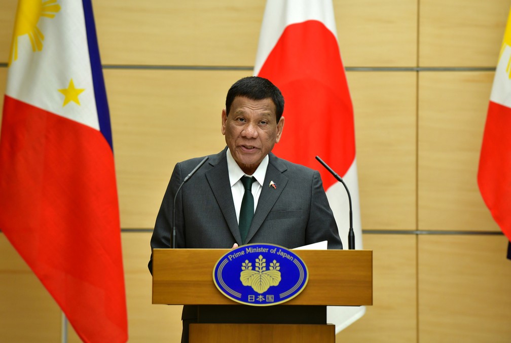 Rodrigo Duterte durante discurso no Japão — Foto: Kazuhiro Nogi /Pool via Reuters
