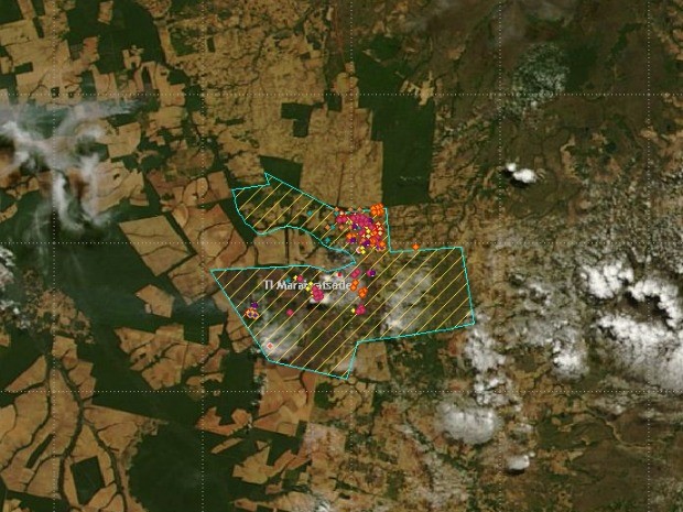 Imagem mostra pontos onde satélite do Inpe detectou focos de incêndio dentro da terra indígena Marãiwatsédé. (Foto: Reprodução / Inpe)