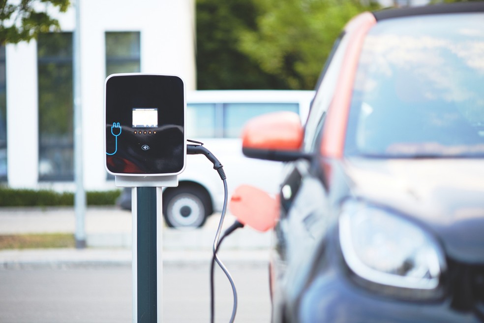Veículos elétricos podem representar 33% das vendas globais até 2028 — Foto: Divulgação