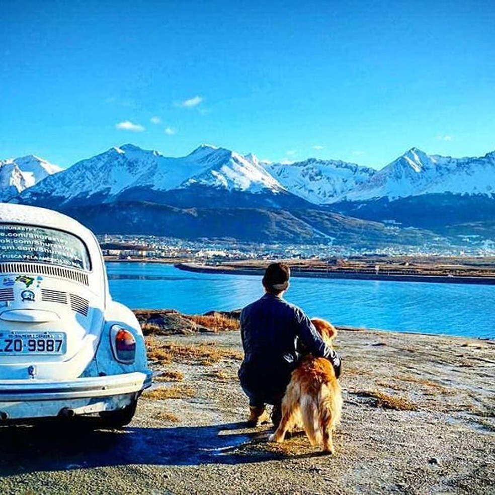 Jovem brasileiro que viaja de fusca e com cachorro pela AmÃ©rica do Sul