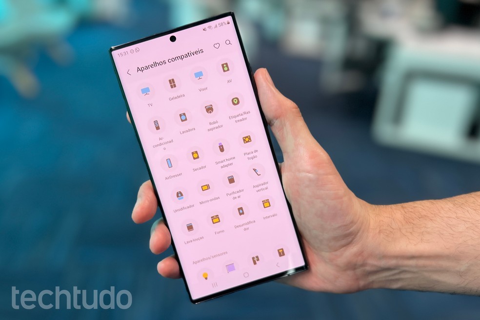 SmartThings, da Samsung, é um aplicativo capaz de controlar diversos dispositivos inteligentes por meio do celular — Foto: Rubens Achilles/TechTudo