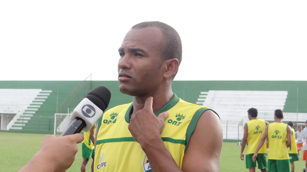 Ivan disputou o estadual pelo Coruripe — Foto: Leonardo Freire/GloboEsporte.com
