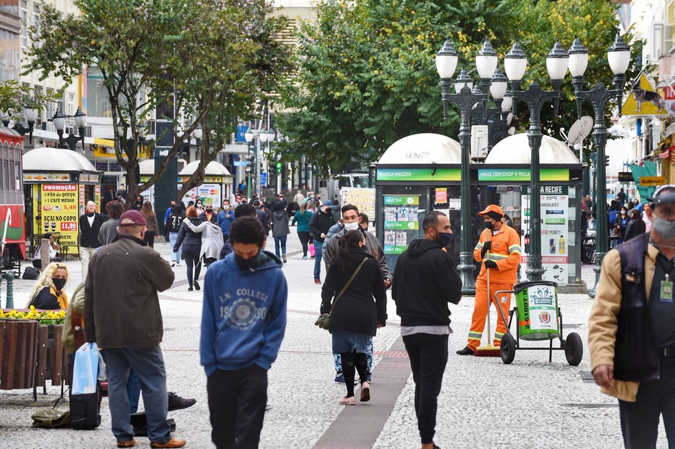 Empresas funcionam com nível abaixo do registrado antes do início da pandemia no Paraná, segundo o governo — Foto: DENIS FERREIRA NETTO/ESTADÃO CONTEÚDO