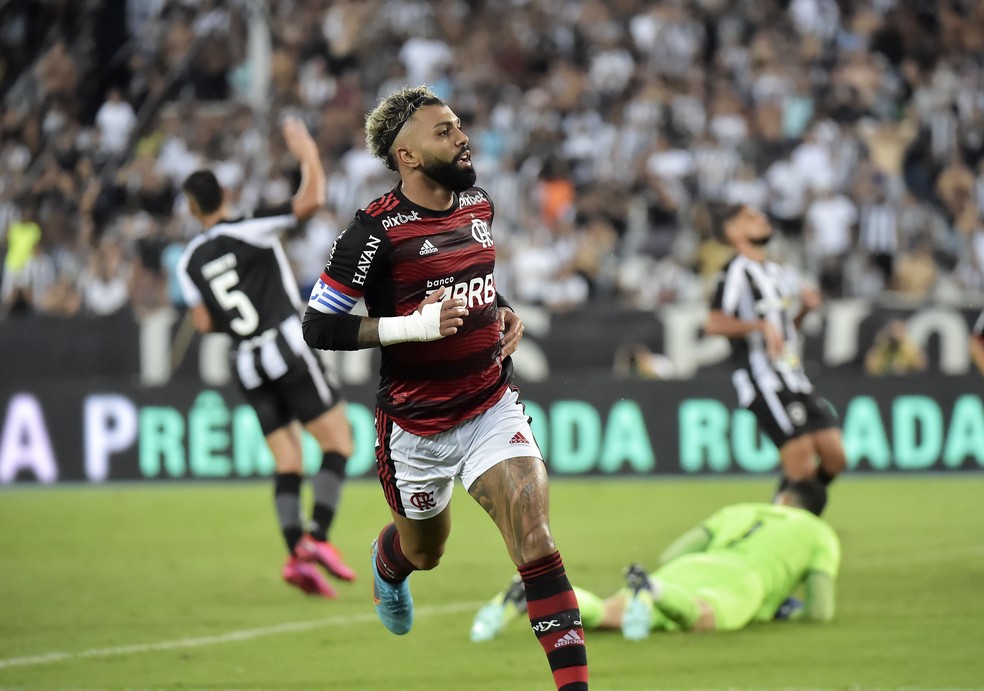 Gabigol comemora seu gol no Botafogo x Flamengo — Foto: André Durão