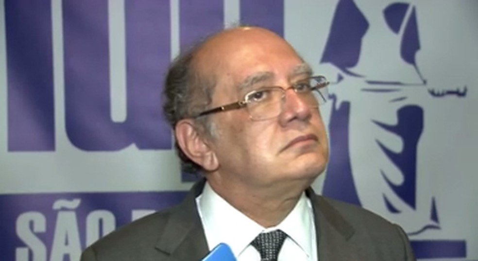 O ministro do STF e presidente do TSE, Gilmar Mendes, evita falar sobre discussão com o colega Luís Roberto Barroso  (Foto: Reprodução/ TV Globo )