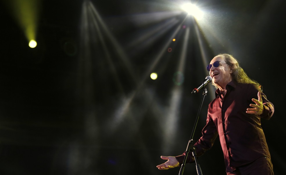 Alceu Valença faz show em Arapiraca (Foto: Marcos Serra Lima/G1)