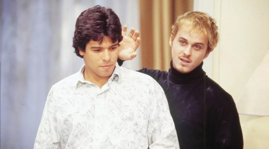 Mauricio Mattar e Guilherme Fontes como Téo e Alexandre na novela 'A Viagem' (1994)