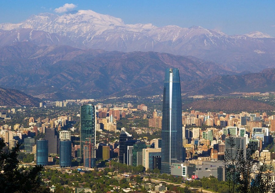 Panorama da cidade de Santiago, capital do Chile (Foto: Wikimedia Commons)