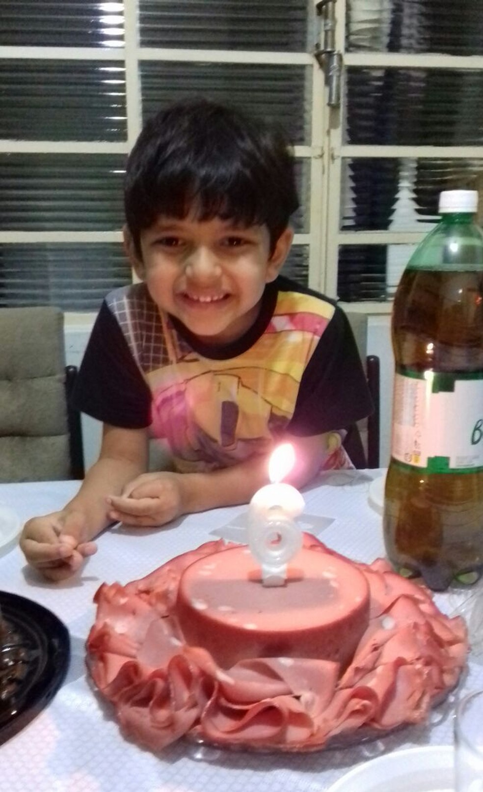 Sonho de Isaac era cantar parabéns com um bolo de mortadela  (Foto: Leide de Souza / Arquivo pessoal )