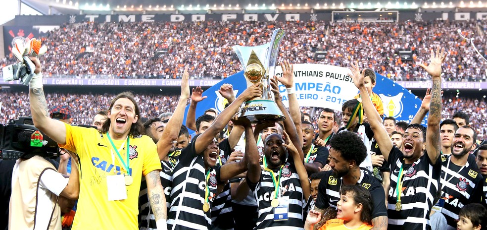 Cbf Vai Levar Taca Do Brasileirao A Arena Corinthians Nesta Quarta Corinthians Ge