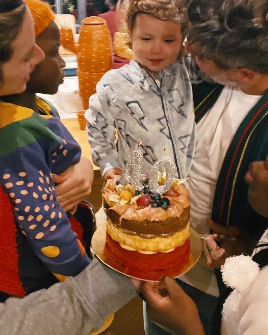 Bruno Gagliasso mostra festa de aniversário com Giovanna Ewbank e os filhos Bless e Zyan (Foto: Reprodução/Instagram)