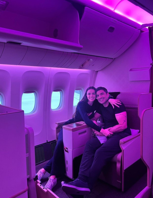 Edu Guedes com a família em avião (Foto: Reprodução/Instagram)