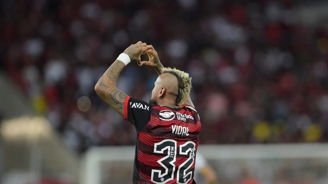 Vidal comemora seu gol pelo Flamengo