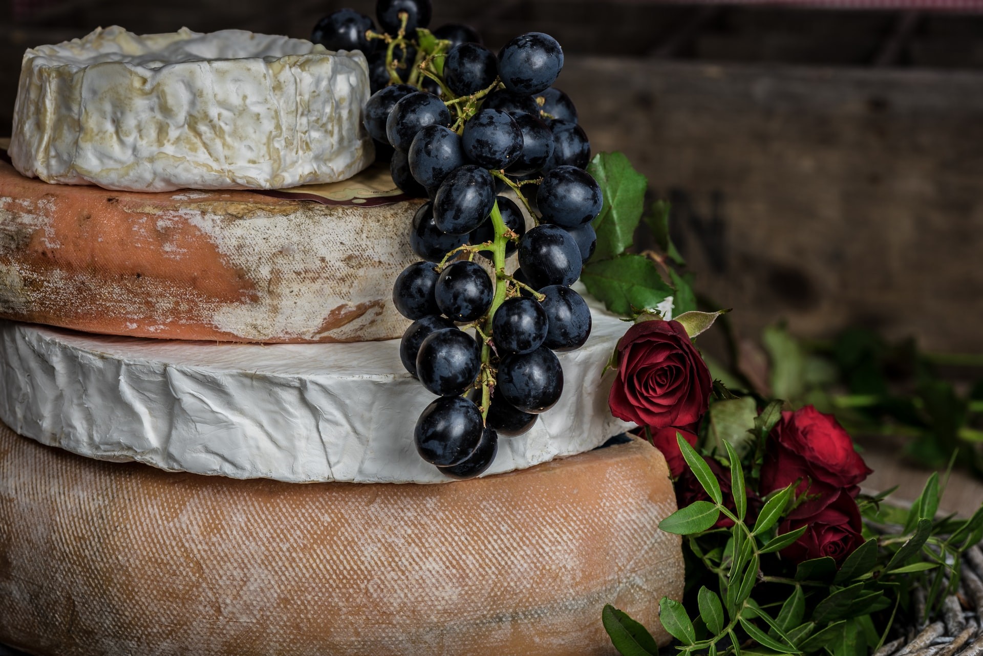 Amor por queijos instigou autor a escrever livro que narra a história da França por meio da gastronomia (Foto: Jez Timms/Unsplash)