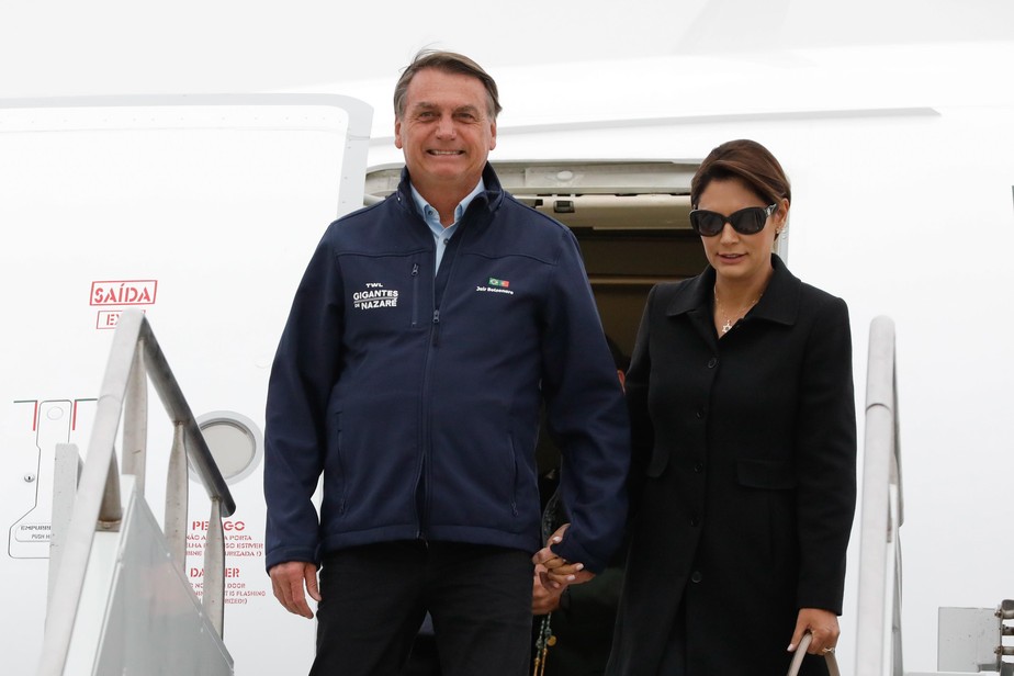 x-presidente Jair Bolsonaro e a ex-primeira-Dama Michelle Bolsonaro