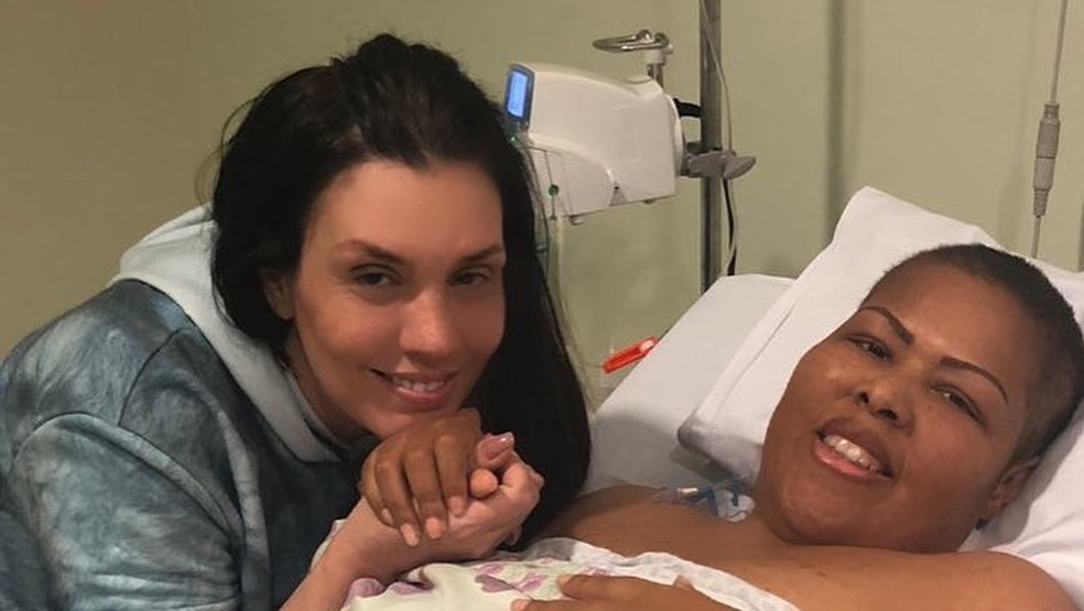 Simony visita Deise Cipriano em hospital durante tratamento contra cÃ¢ncer â€” Foto: ReproduÃ§Ã£o/Instagram