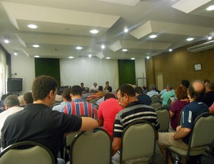 Reunião do Conselho do Bahia (Foto: Thiago Pereira)