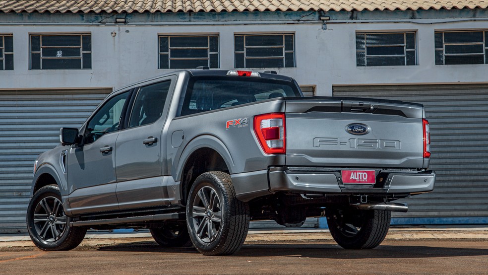 Ford F-150 chega para enfrentar picapes da Ram e a nova Silverado, da Chevrolet — Foto: Renato Durães