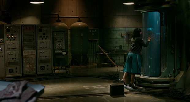 Sally Hawkins and Doug Jones in the film THE SHAPE OF WATER. Photo Courtesy of Fox Searchlight Pictures. © 2017 Twentieth Century Fox Film Corporation All Rights Reserved (Foto: Divulgação)