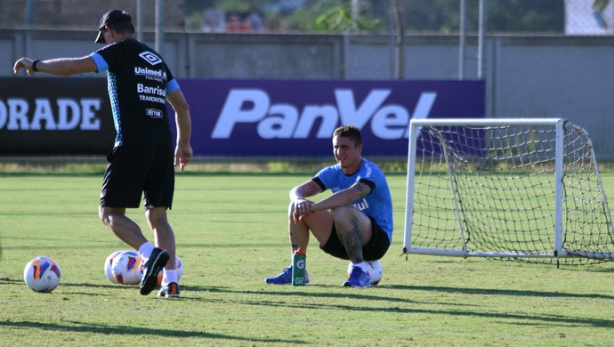 Cristian Rodríguez faz trabalho físico e segue como baixa para domingo