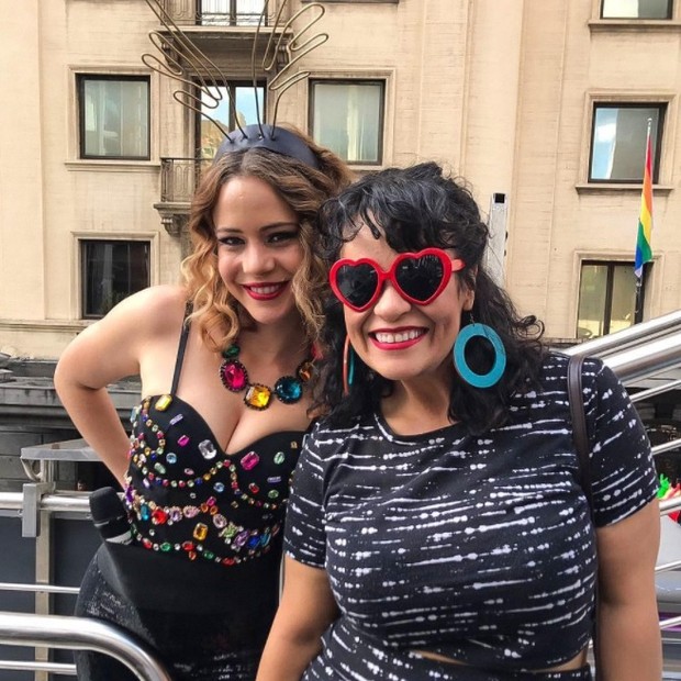 Leandra Leal e a cantora Tulipa Ruiz (Foto: Reprodução/Instagram)