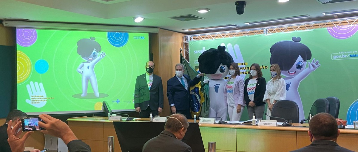 Ministério da Saúde lança nova mascote, ‘Rarinha’, para ações sobre doenças raras | Ciência e Saúde