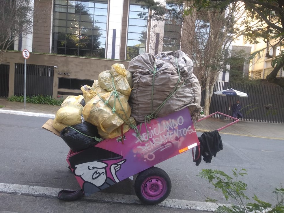 Carroa de Quirino carrega cerca de 300 kg   Foto: Arquivo pessoal