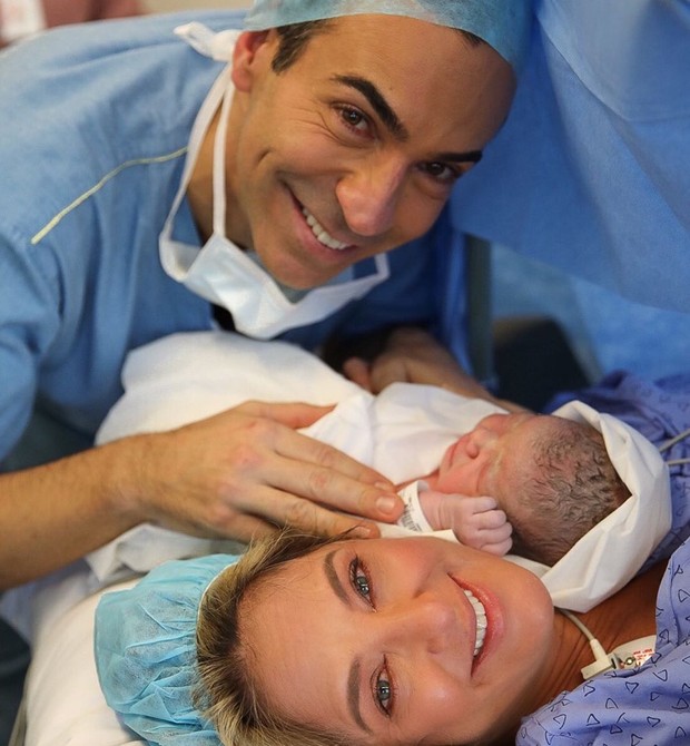 Manuella, filha de Ticiane Pinheiro e César Tralli, nasceu nesta sexta-feira (12) (Foto: Reprodução/Instagram)