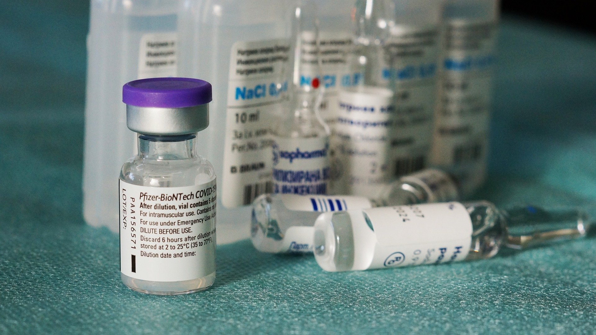 Em estudo com 1,2 milhão de pessoas, vacina da Pfizer/BioNTech reduziu casos sintomáticos de Covid-19 em 94% em todas as faixas etárias, após uma semana da primeira dose  (Foto: Pixabay)